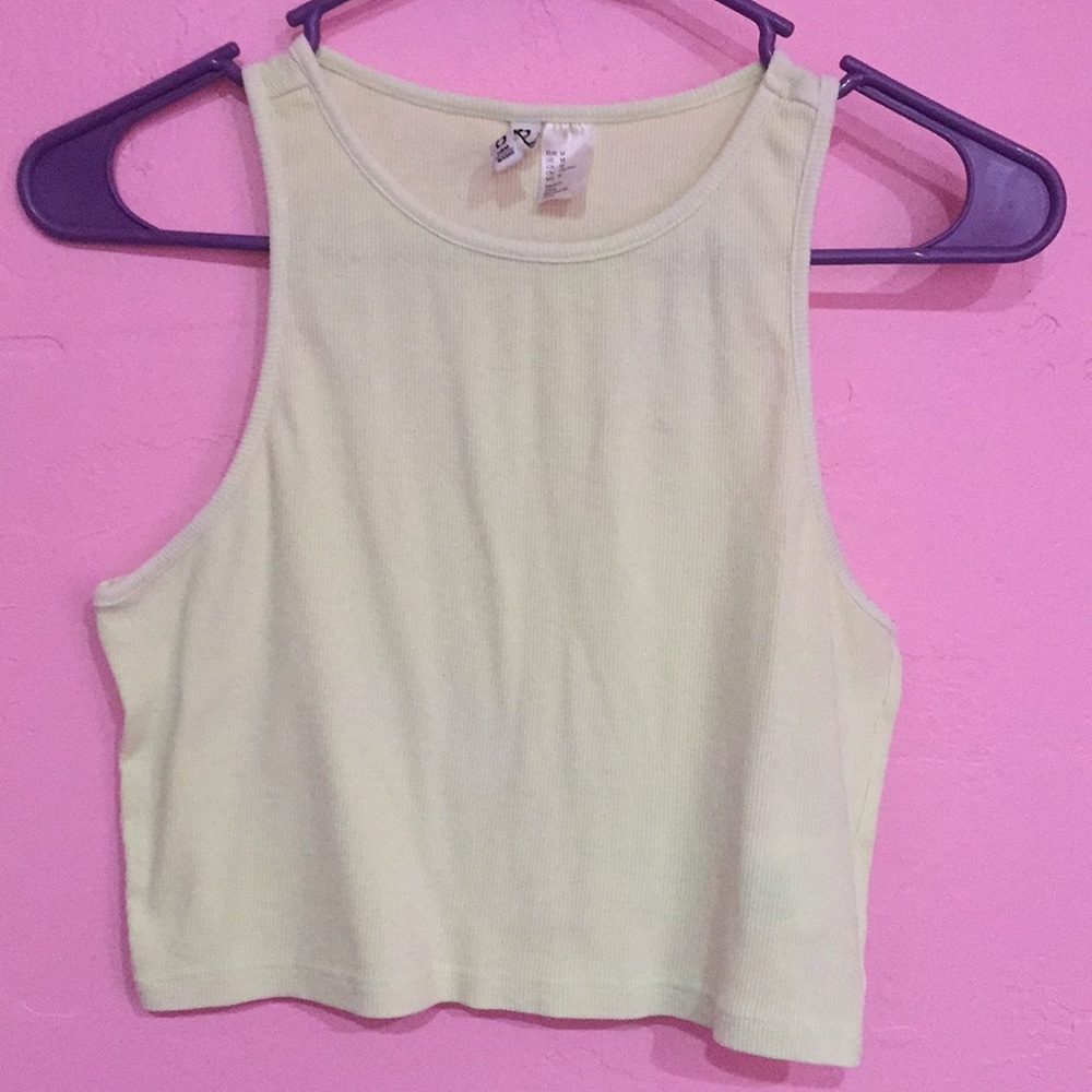 Crop top